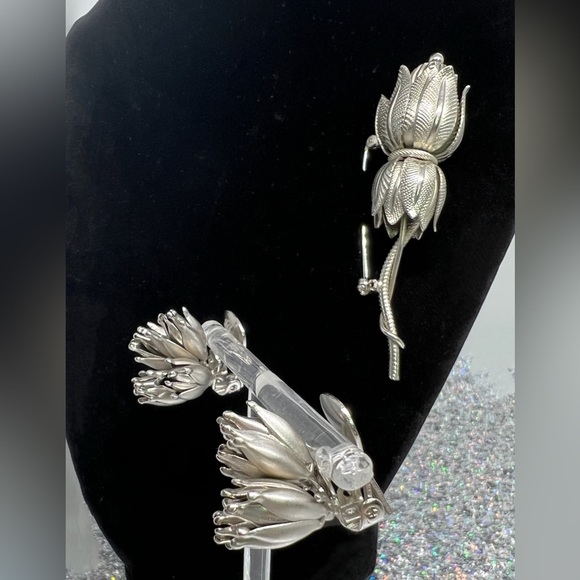 Vintage Set Scottish Thistle Brooch/Boutonnière/Corsage with Clip-On Earrings - Picture 5 of 6